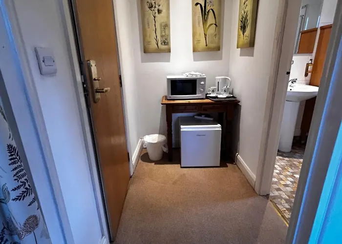 Kearton Hotel Thwaite